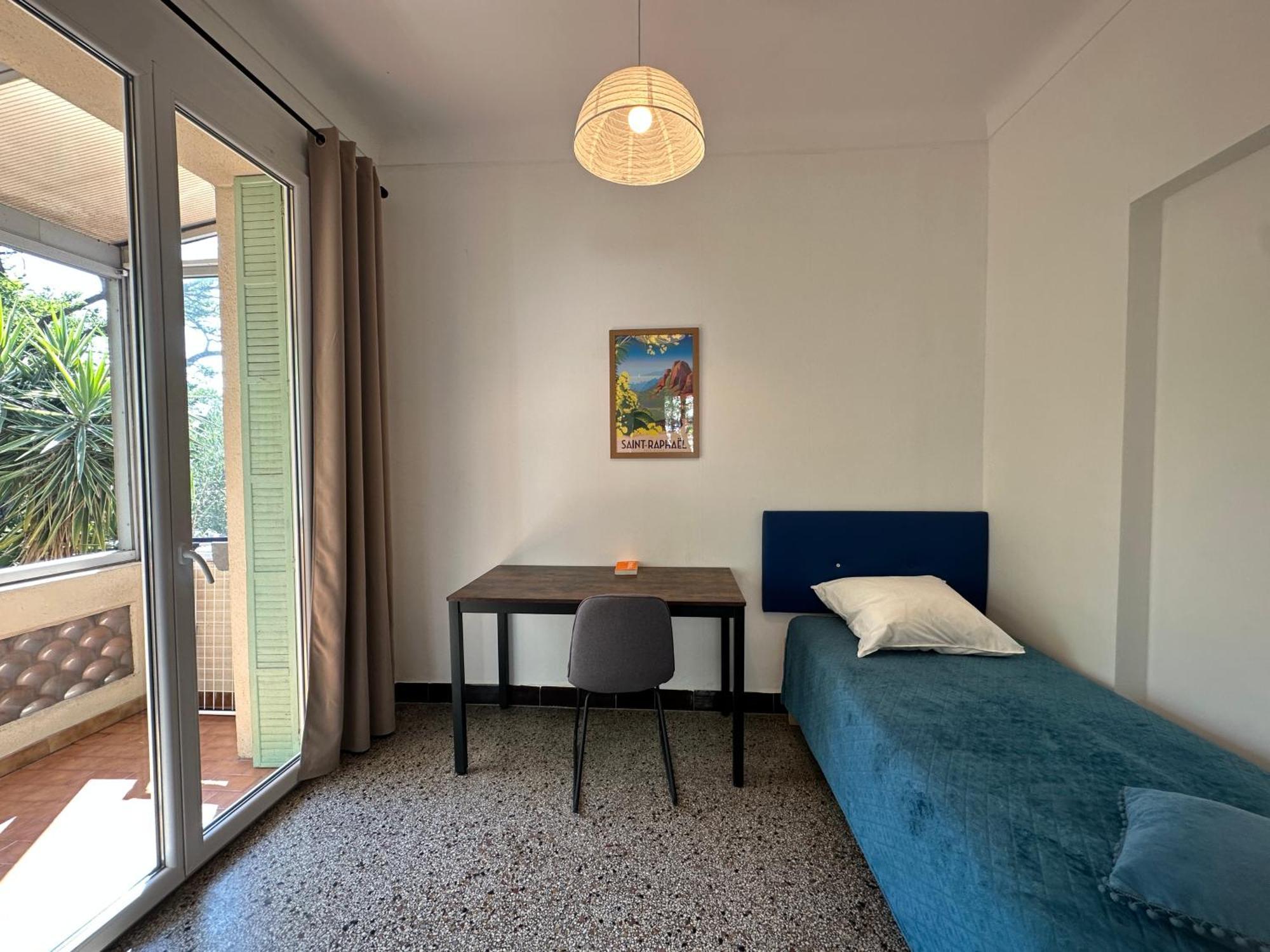 Apartment Tassigny A Parking Et Terrasse Frejus